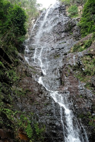 temerun-waterfall-langkawi-malaysia-2